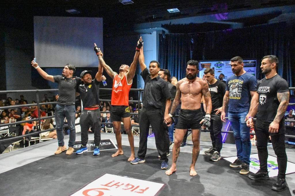 Club Fight 9: Manoel Aranha vence Roberto Mão de Pedra na decisão; confira os&nbsp;resultados