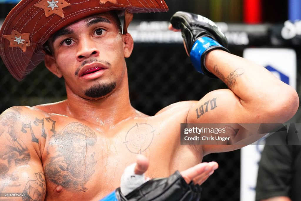 Nyamjargal Tumendemberel fora; André Mascote ganha novo adversário e enfrenta Mitch Raposo no UFC&nbsp;302