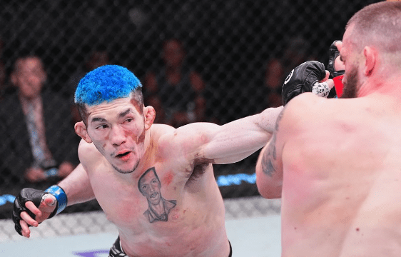 Em busca de recuperação, Melquizael Costa enfrenta Shayilan Nuerdanbieke no UFC Vegas 93 em&nbsp;Junho