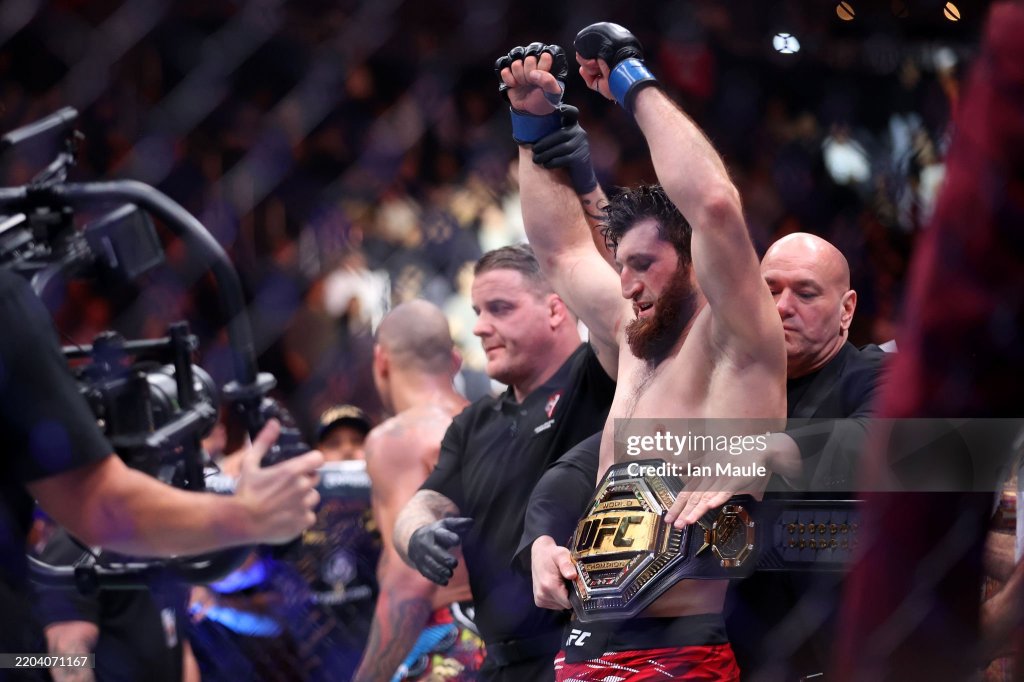 UFC 313: Ankalaev choca o mundo, destrona Poatan e conquista cinturão dos meio-pesados; confira os resultados&nbsp;completos