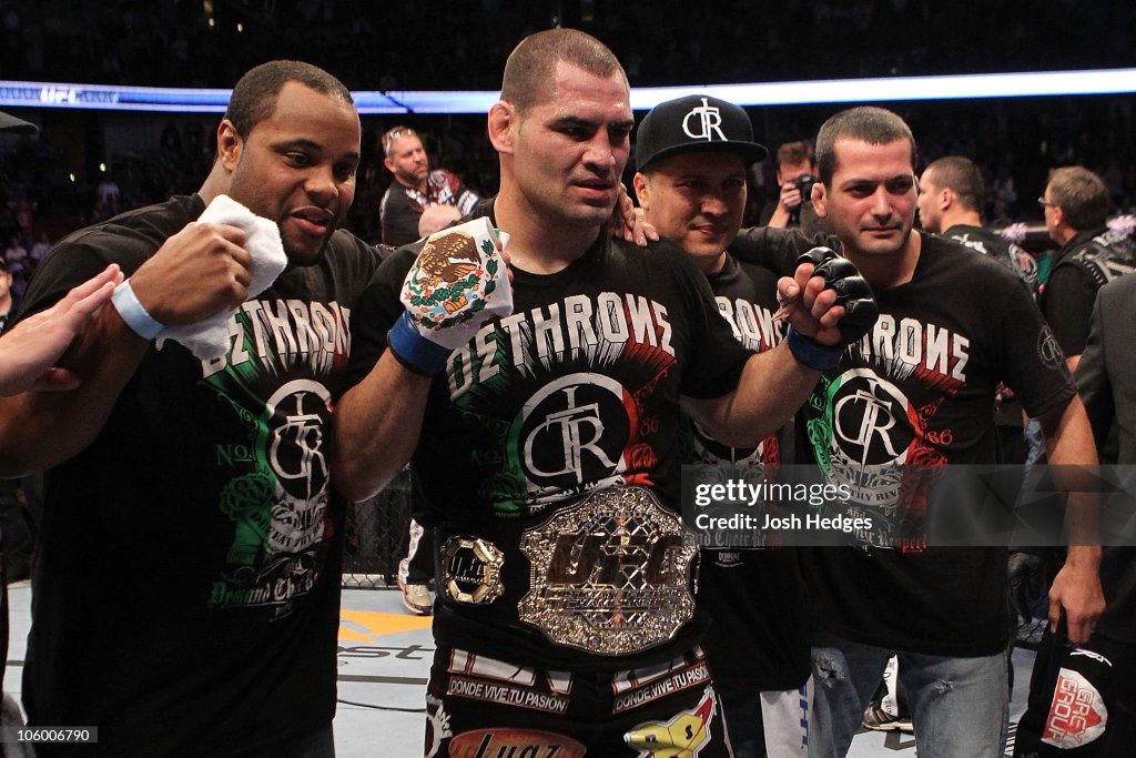 Ex-campeão peso pesado do UFC, Cain Velasquez é condenado a 5 anos de&nbsp;prisão
