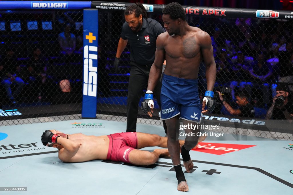 DWCS 2025 – Semana 08: Damian Pinas aplica nocaute brutal em Vitor Costa; confira resultados e contratados para o&nbsp;UFC